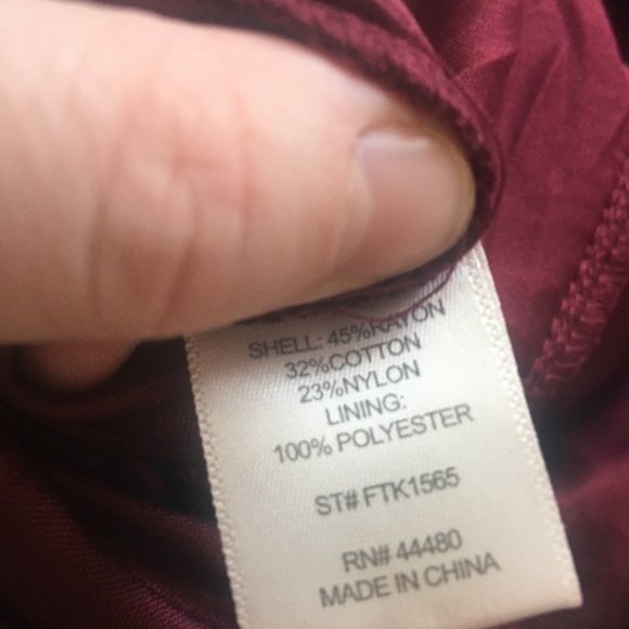 Burgundy lace top with peplum bottom - Picture 7 of 7